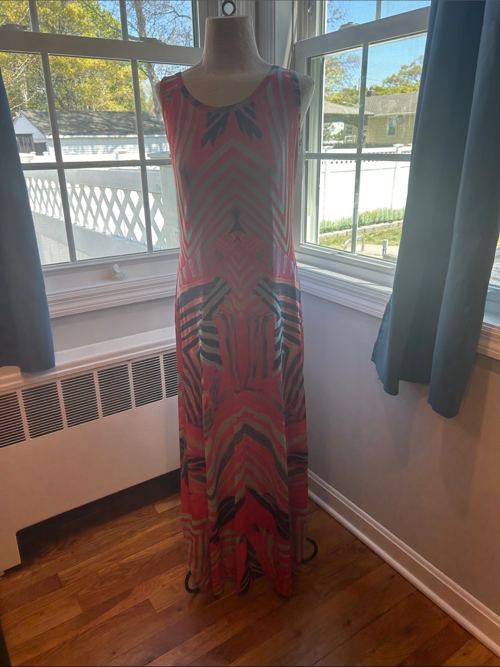 Sleeveless Pink and Teal Patterned Maxi Dress
